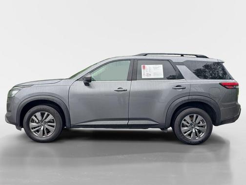 Gun Metallic 2025 Nissan Pathfinder SV