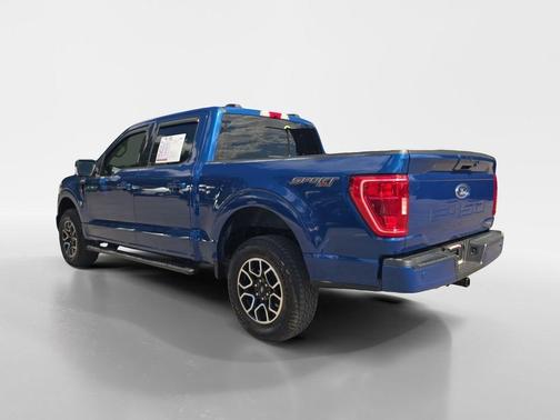 Atlas Blue Metallic 2022 Ford F-150 XLT
