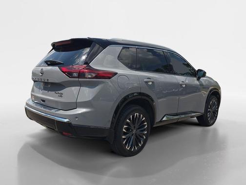 Boulder Gray Metallic 2024 Nissan Rogue Platinum