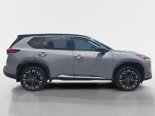 Boulder Gray Metallic 2024 Nissan Rogue Platinum