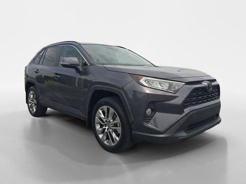 Magnetic Gray Metallic 2019 Toyota RAV4 XLE Premium