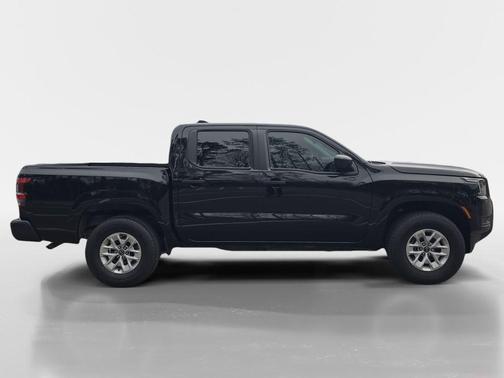 2025 Nissan Frontier S