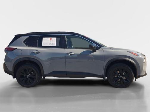 2 Tone Gray / Black Roof 2023 Nissan Rogue SV