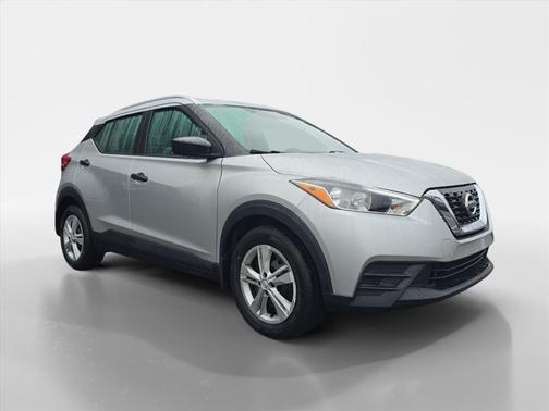 2019 Nissan Kicks S