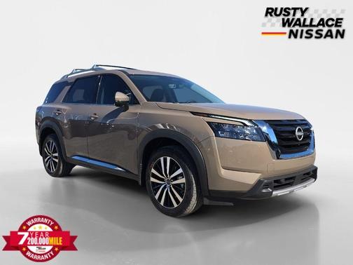 2025 Nissan Pathfinder Platinum