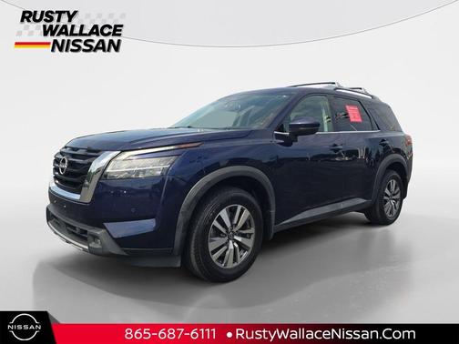 Deep Ocean Blue 2022 Nissan Pathfinder SL