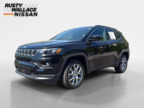 2024 Jeep Compass Latitude Lux