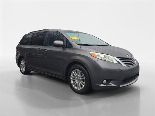 2014 Toyota Sienna 