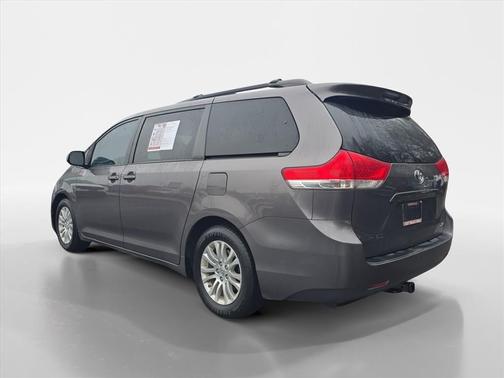 2014 Toyota Sienna 