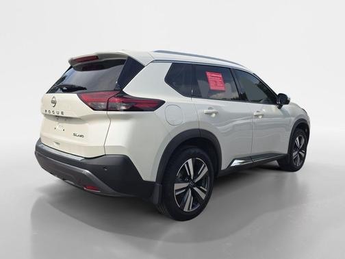 White 2023 Nissan Rogue SL