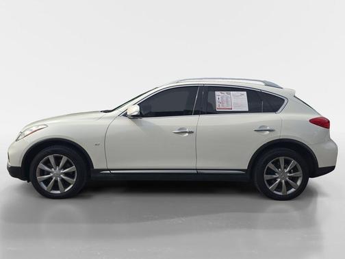 White 2017 INFINITI QX50 Base