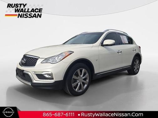 White 2017 INFINITI QX50 Base