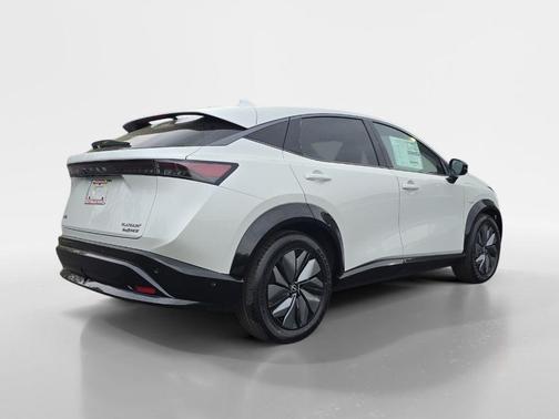 2025 Nissan ARIYA PLATINUM+