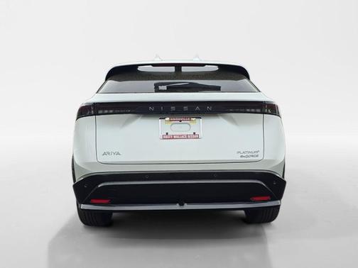 2025 Nissan ARIYA PLATINUM+