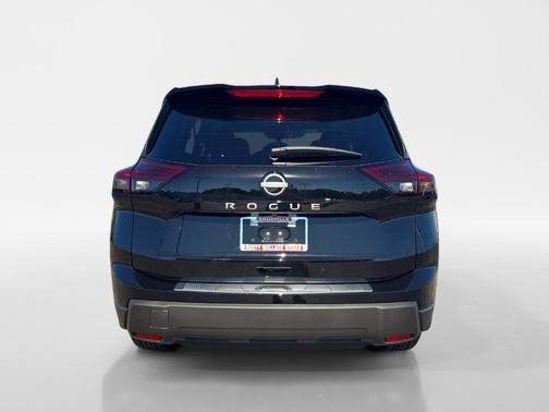 Super Black 2027 Nissan Rogue SV