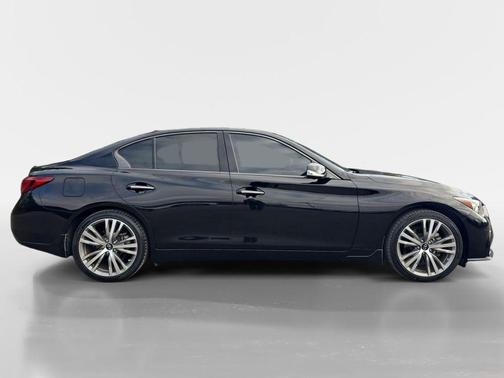2023 INFINITI Q50 SENSORY