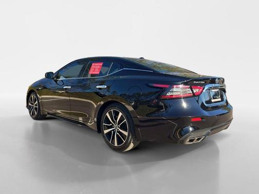 2022 Nissan Maxima SV