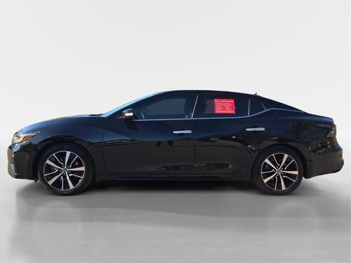 2022 Nissan Maxima SV