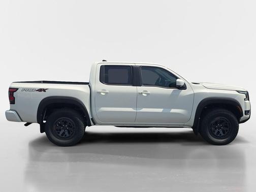 Glacier White 2026 Nissan Frontier PRO-4X