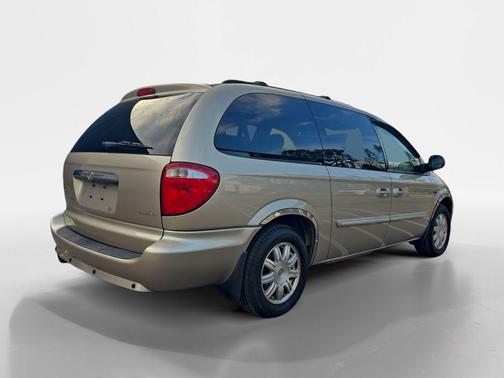 2007 Chrysler Town & Country Touring