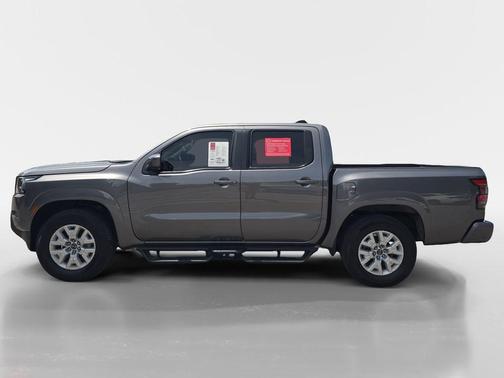 Gun Metallic 2022 Nissan Frontier SV