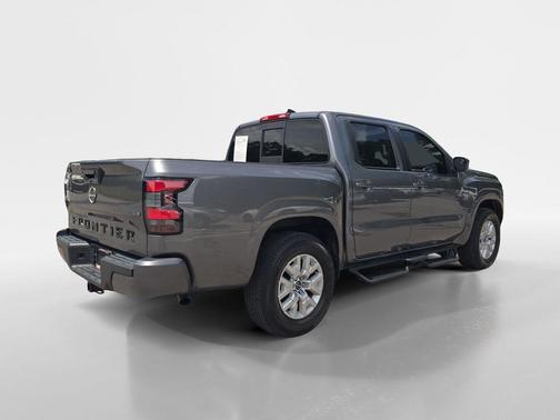 Gun Metallic 2022 Nissan Frontier SV