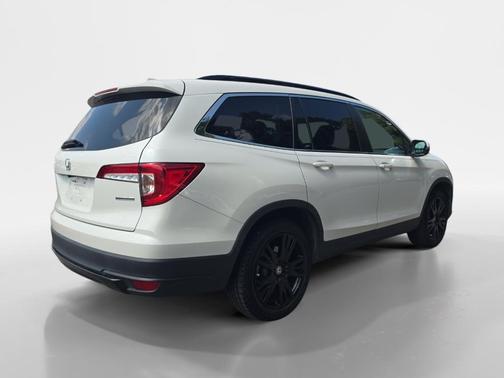 Platinum White Pearl 2021 Honda Pilot Special Edition