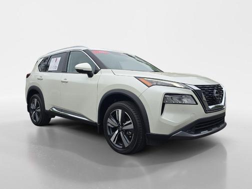 2022 Nissan Rogue SL