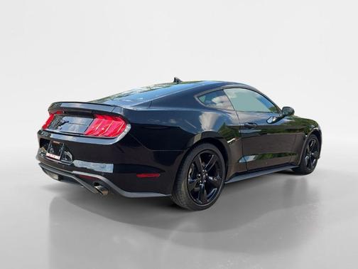 2021 Ford Mustang EcoBoost