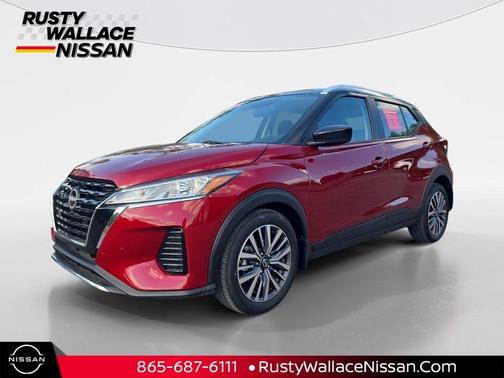 2tredblkroof 2024 Nissan Kicks SV