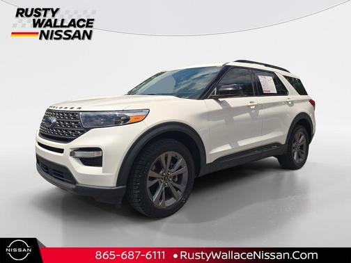 Star White 2022 Ford Explorer XLT