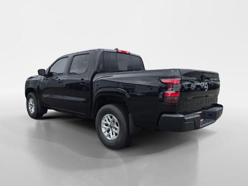 2025 Nissan Frontier S