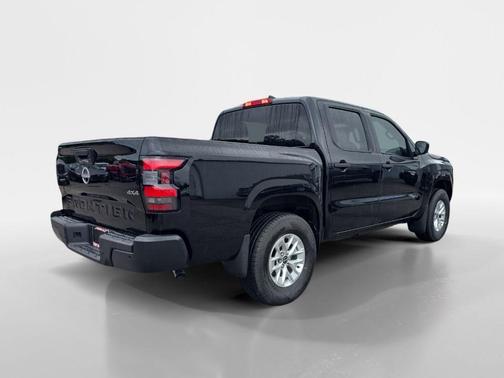 2025 Nissan Frontier S
