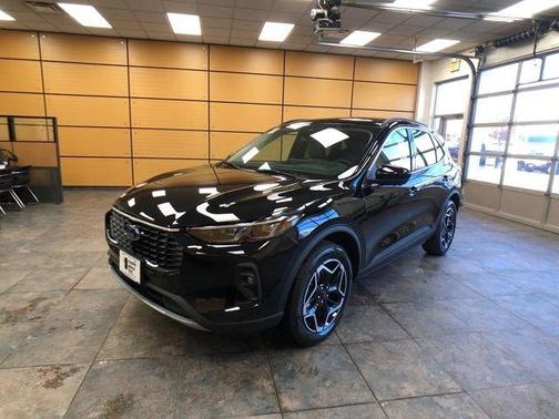 2026 Ford Escape Platinum