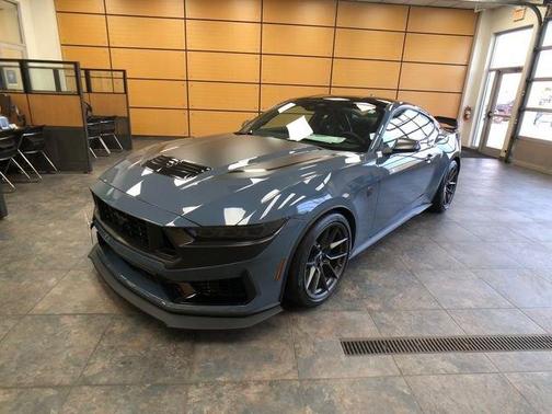 2024 Ford Mustang Dark Horse