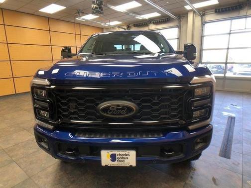 2026 Ford F-350 Lariat Super Duty