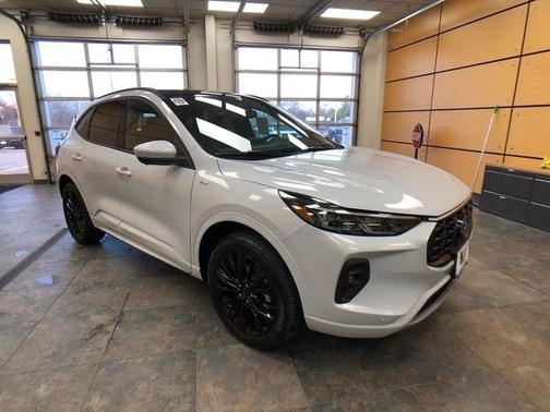 2026 Ford Escape ST-Line Elite