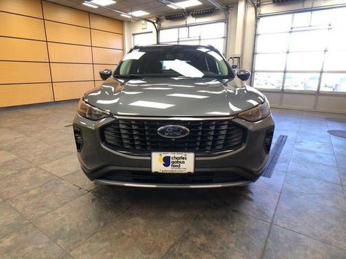 2026 Ford Escape Platinum