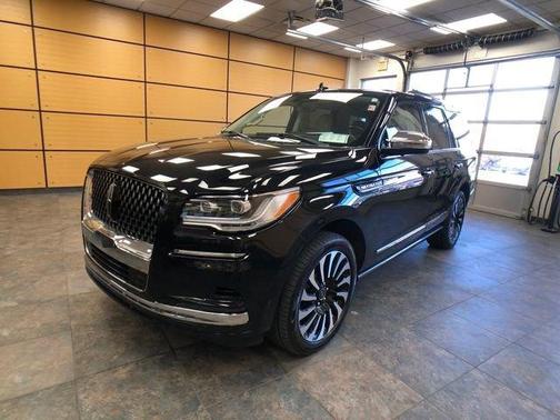 2022 Lincoln Navigator Black Label