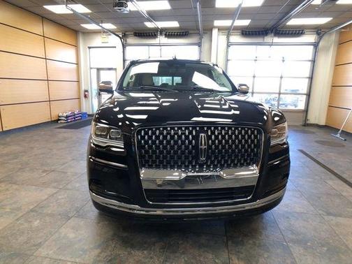 2022 Lincoln Navigator Black Label