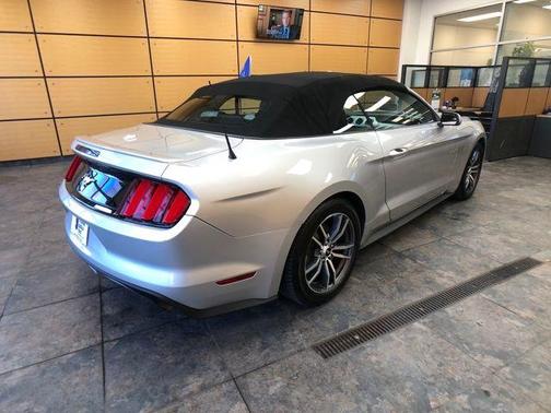 2017 Ford Mustang EcoBoost Premium