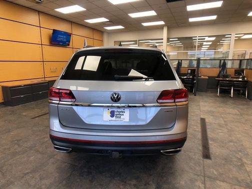 2022 Volkswagen Atlas 3.6L SE w/Technology