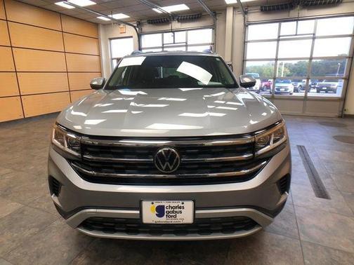 2022 Volkswagen Atlas 3.6L SE w/Technology