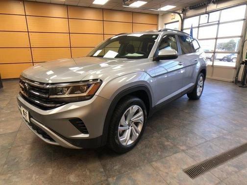 2022 Volkswagen Atlas 3.6L SE w/Technology