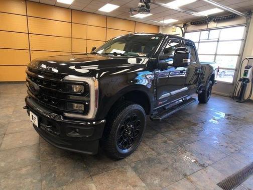 Black 2024 Ford F-350 Lariat Super Duty