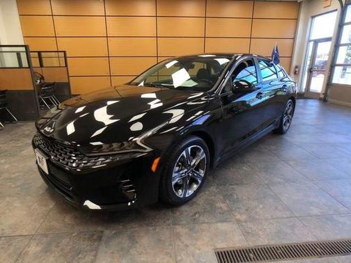 2022 Kia K5 LXS
