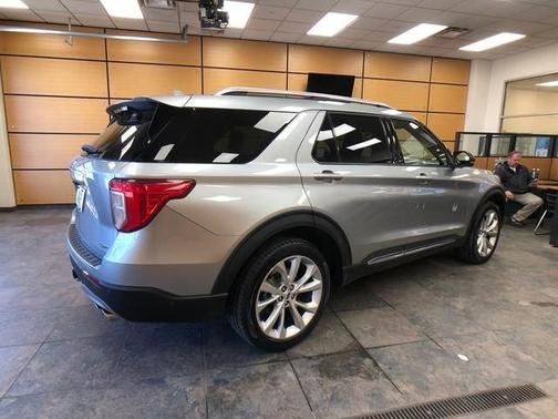2022 Ford Explorer Platinum