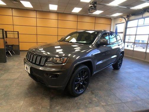 2018 Jeep Grand Cherokee Altitude