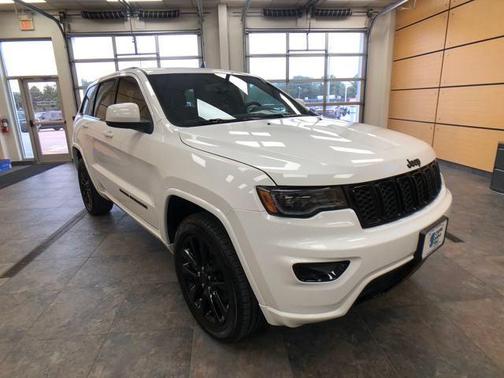 2020 Jeep Grand Cherokee Altitude