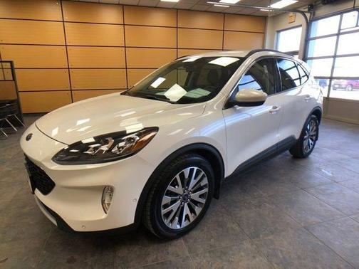 2021 Ford Escape Titanium Hybrid